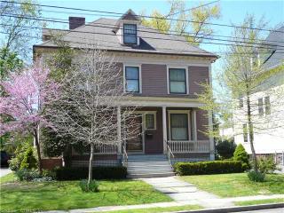 185 Beacon St, Hartford, CT 06105 exterior