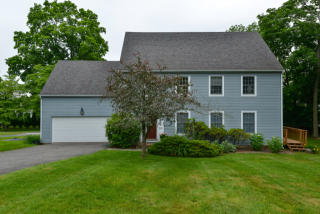 5 Fieldstone Ln, Stamford, CT 06902 exterior