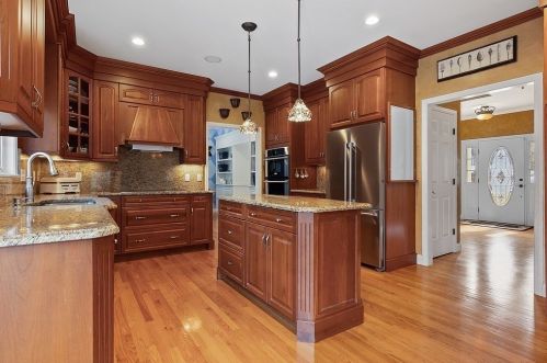 7 Castlegate Rd, Amesbury, MA 01913 exterior