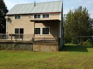2425 Gilman Rd, Bethel, VT 05032 exterior