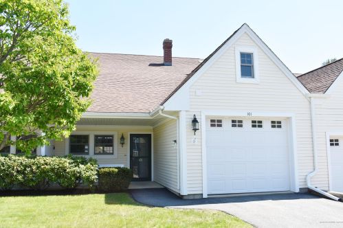 101 Dockside Ln, Belfast, ME 04915 exterior