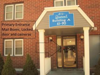 70 Bluestone Dr, Nashua, NH 03060 exterior
