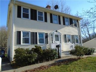 50 Ring Dr, Groton, CT 06340 exterior