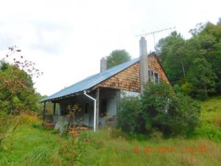 3820 Faybrook Rd, Sharon, VT 05065 exterior