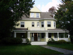 61 Temple St, Newton, MA 02465 exterior