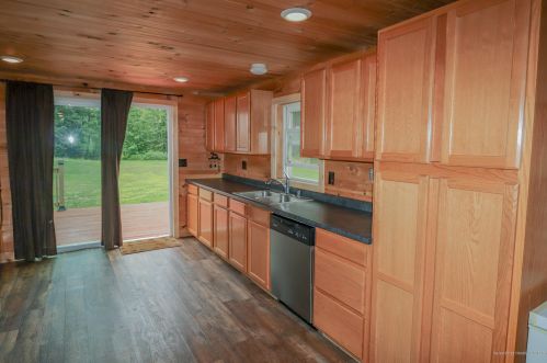 398 Back Kingdom Rd, Mexico, ME 04257 exterior