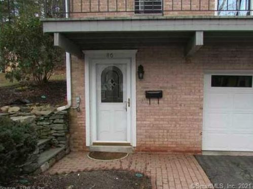86 Hunter Ct, Torrington, CT 06790 exterior