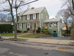 77 Heatherland Rd, Newton, MA 02461 exterior