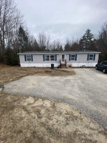 58 Hoit Mill Rd, Weare, NH 03281 exterior