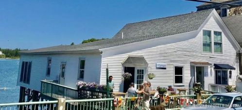 26 Main St, Vinalhaven, ME 04863 exterior