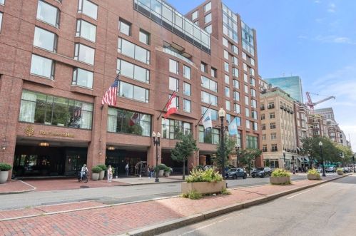 220 Boylston St, Roxbury-Xing, MA 02116 exterior