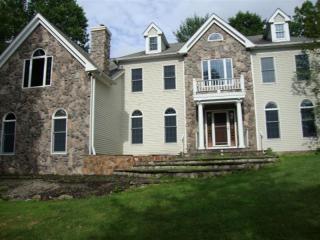 455 Candlewood Lake Rd, Brookfield-Center, CT 06804 exterior