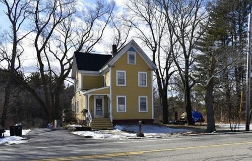 83 Elm St, Salisbury Beach, MA 01952 exterior