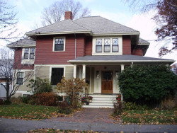 137 Hunnewell Ave, Newton, MA 02458 exterior