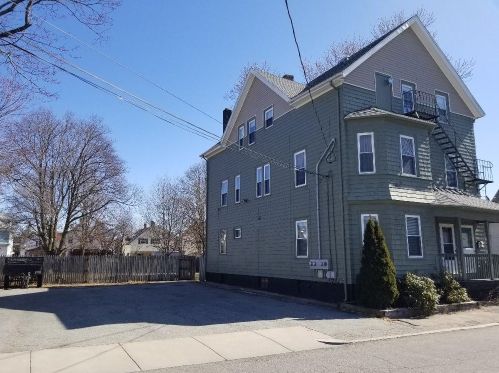 14 Lawrence St, Providence, RI 02909 exterior