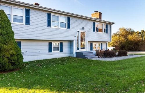 641 Jepson Ln, Middletown, RI 02842 exterior