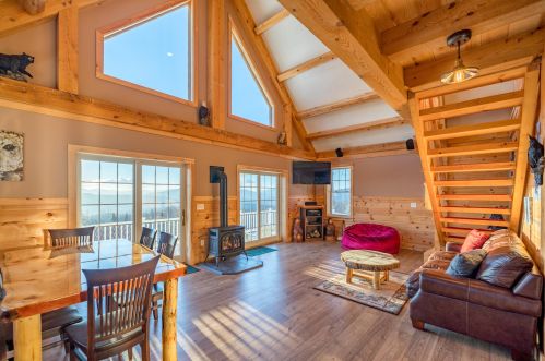 285 Western View Ln, Rumford, ME 04276 exterior