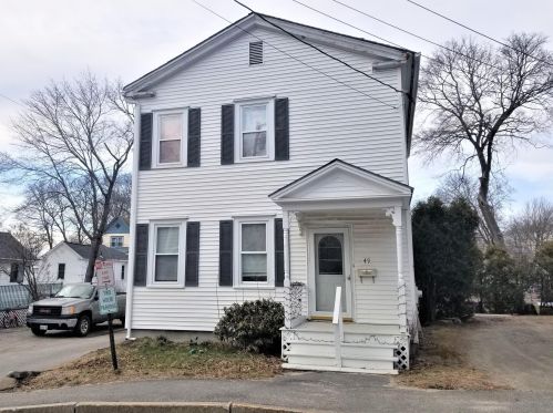 49 Chestnut St, Bath, ME 04530 exterior