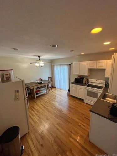 48 Clifton Pl, Bridgeport, CT 06606 exterior