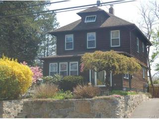 70 Weed Hill Ave, Stamford, CT 06907 exterior