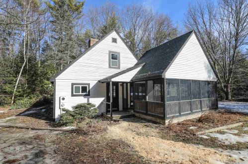 382 Old Bennington Rd, Greenfield, NH 03047 exterior