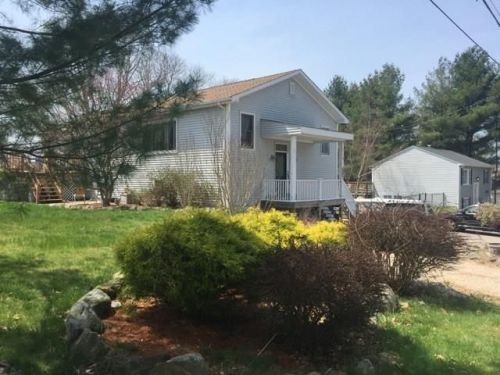 16 Crest Ave, South-Kingstown, RI 02882 exterior