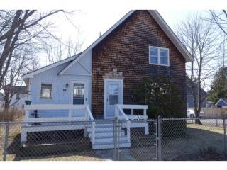 10 Carroll St, Kensington, NH 03833 exterior