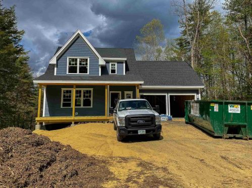 20 Garrison Rd, Dover, NH 03820 exterior