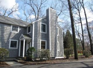 106 Laurel St, Greenfield, MA 01301 exterior