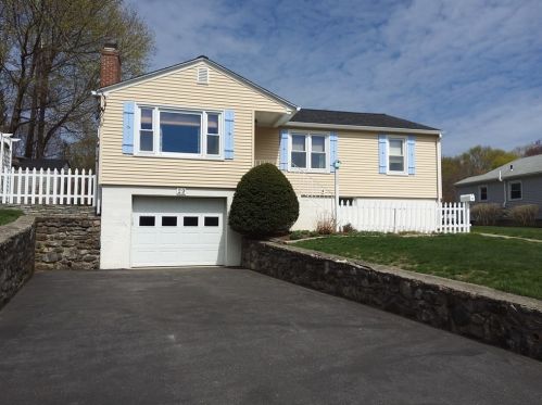 29 Gates Rd, Shrewsbury, MA 01545 exterior