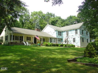 14 Newsome Ln, Wilton, CT 06897 exterior