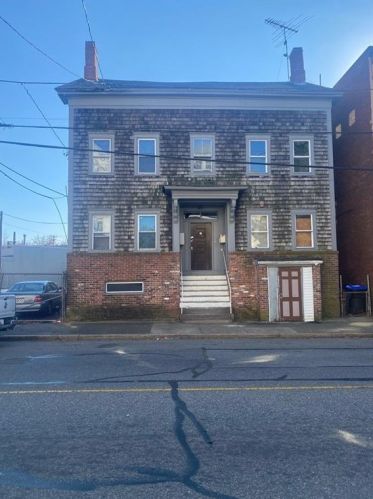 274 Orms St, Providence, RI 02908 exterior