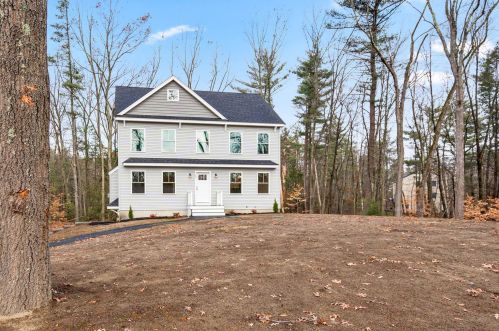 109 Folly Mill Rd, Salisbury, MA 01952 exterior