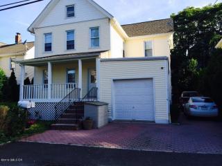 110 Spruce St, Greenwich, CT 06830 exterior