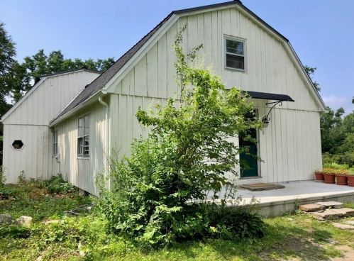 24 Allen Coit Rd, Huntington, MA 01050 exterior