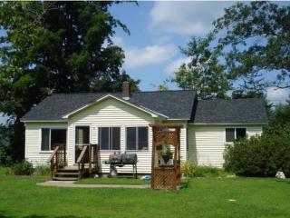 28 Morway St, Charlestown, NH 03603 exterior