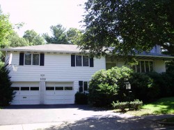 102 Nardell Rd, Newton, MA 02459 exterior