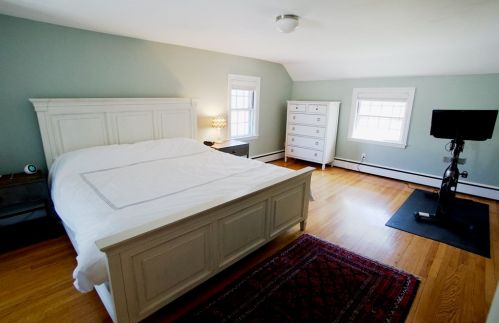 11 Swampscott Ave, Swampscott, MA 01907 exterior