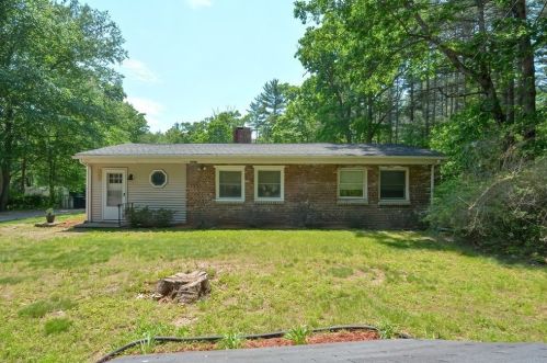 101 Vine St, Douglas, MA 01516 exterior
