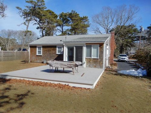7 Pamet Rd, Yarmouth, MA 02673 exterior