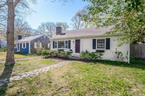 49 Swan Lake Rd, Yarmouth, MA 02673 exterior