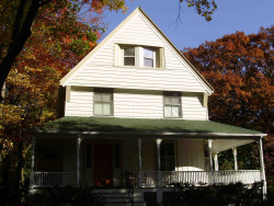 44 Bowdoin St, Newton, MA 02461 exterior