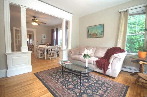 220 Howell St, Providence, RI 02906 exterior