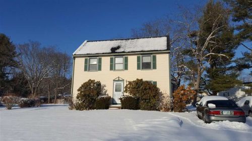 3 Homestead Ln, Dover, NH 03820 exterior