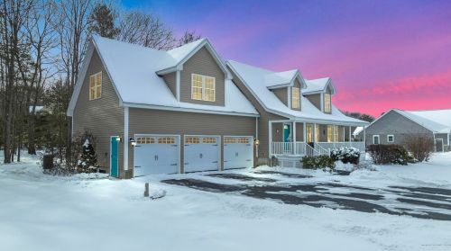 2 Camelot Cir, Old Orchard Beach, ME 04064 exterior