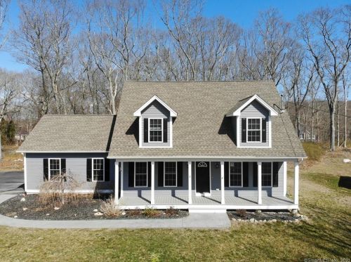 5 Tom Allyn Ct, Gales-Ferry, CT exterior