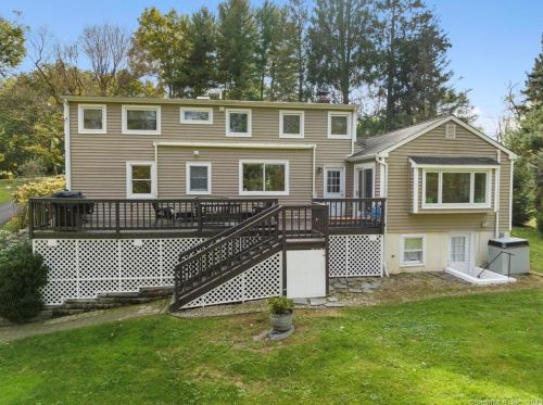 38 Parley Rd, Ridgefield, CT 06877 exterior