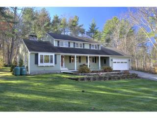 5 Winding Hollow Rd, Hudson, NH 03051 exterior