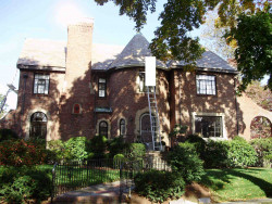 48 Gralynn Rd, Newton, MA 02459 exterior