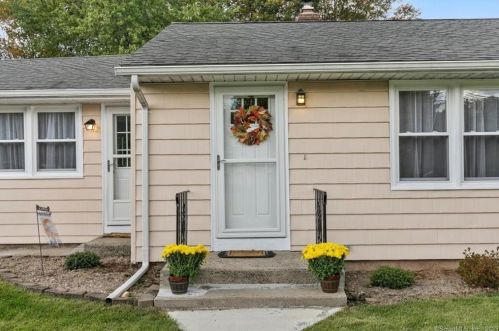 303 Spring Rd, North-Haven, CT 06473 exterior